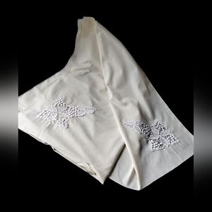 Vintage XLarge Cream Embroidered Tambour Lace Tablecloth - Cutwork Embroidery -F